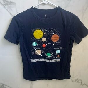 Gap planet  graphic t-shirt